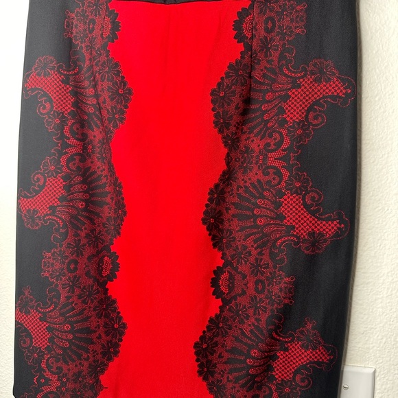 New York & CO Red and Black Sleeveless Lace Sheath  Dress, size 10 EUC - Picture 10 of 11